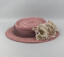 Load image into Gallery viewer, 1940s Pink Straw Hat with Floral Trim and Net