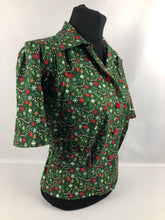 Load image into Gallery viewer, 1940s Reproduction Christmas Blouse in Riley Blake Cotton - Bust 38" 40"