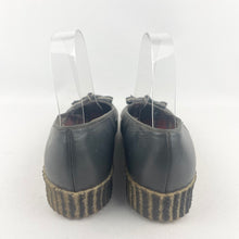 Load image into Gallery viewer, Original 1940's 1950's Slate Grey Leather Slip on Shoes with Bow Trim - UK 5 *
