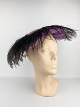 Load image into Gallery viewer, Fabulous Original 1950s Platter Hat in Purple Velvet with Black Ostrich Feather Trim