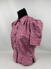 Load image into Gallery viewer, 1940's Reproduction Novelty Print Cotton Blouse with Valentine Heart Print - Bust 34" 35" 36"