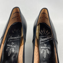Load image into Gallery viewer, Original 1940's 1950's Deadstock Black Leather Court Shoes with Punch Detail - UK Narrow 4
