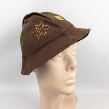 Load image into Gallery viewer, Original 1930s Brown Felt Hat with Autumnal Embroidery