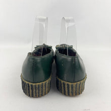 Load image into Gallery viewer, Original 1940's 1950's Forest Green Leather Slip on Shoes with Bow Trim - UK 5 *