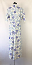 Load image into Gallery viewer, Wounded But Wearable 1950s St Michael Carnation Floral Print Robe - B36