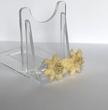 Load image into Gallery viewer, Vintage Carved Double Edelweiss Tourist Brooch