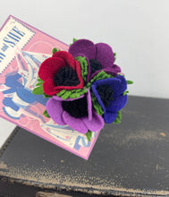 Load image into Gallery viewer, 1940's Felt Flower Anemone Corsage - Pretty Wartime Posy Brooch - Red, Purple, Mauve and Violet