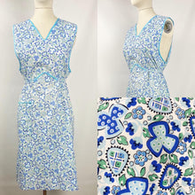 Load image into Gallery viewer, 1940s Floral Cotton Apron - Would Make A Great Summer Dress - Bust 36 37 38 *