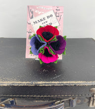 Load image into Gallery viewer, 1940's Felt Flower Anemone Corsage - Pretty Wartime Posy Brooch - Lilac, Red, Mauve and Pink