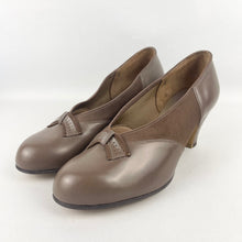 Load image into Gallery viewer, Original 1940's Deadstock in Box Taupe Suede and Leather Shoes by Diana - UK 4