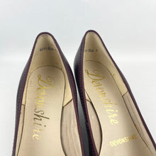 Load image into Gallery viewer, Original 1950's 1960's Burgundy Suede and Leather Court Shoes by Devonshire - Deadstock in Original Box - UK 4 *