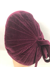 Load image into Gallery viewer, 1940s Burgundy Velvet Hat with Large Bow Trim