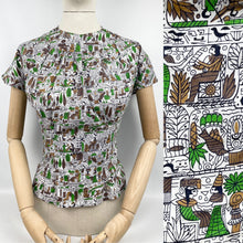 Load image into Gallery viewer, 1940's Reproduction Button Back Fine Cotton Blouse in Egyptian Print - Bust 34 36