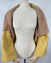 Load image into Gallery viewer, Original 1940s Pure Wool Swing Jacket In Soft Mustard Shade with Pockets - Bust 38 40 42