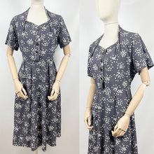 Load image into Gallery viewer, Original Volup St Michael Classic 1950s Cotton Day Dress in Grey and White Floral Print - Bust 40 42