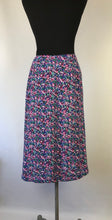 Load image into Gallery viewer, 1940s Floral Crepe Skirt - W27