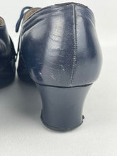 Load image into Gallery viewer, Original 1940's Wide Fitting Blue Leather Lace Up Walking Shoes by Portland - UK 5 or 5.5