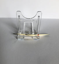 Load image into Gallery viewer, RESERVED FOR J - DO NOT BUY 
Vintage Early Plastic Seagull Brooch - Medium