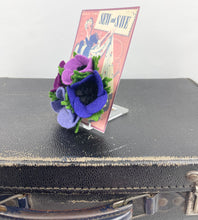 Load image into Gallery viewer, 1940's Felt Flower Anemone Corsage - Pretty Wartime Posy Brooch - Lilac, Pink, Mauve and Purple