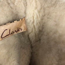 Load image into Gallery viewer, Original 1950s Clarks Wide Fitting Fur Lined Zip Front Boots - UK 6