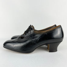 Load image into Gallery viewer, Original 1940s CC41 Black Leather Lace Up Shoes - UK Size 6.5*