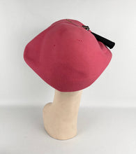 Load image into Gallery viewer, Charming Original 1950's Rosebud Pink Felt Hat with Black and Faux Pearl Trim *