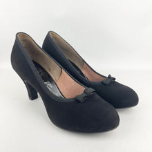 Load image into Gallery viewer, Original 1940's 1950's Black Suede Bow Fronted Court Shoes - UK 6.5