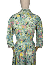 Load image into Gallery viewer, Fabulous Original 1940's 1950's Cotton Summer Dress with Pockets in Pretty Pastel Shades on Green - Bust 36 37 *