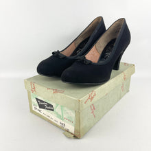 Load image into Gallery viewer, Original 1940's 1950's Black Suede Bow Fronted Court Shoes - UK 6.5
