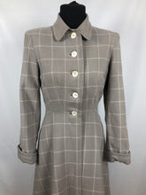 Load image into Gallery viewer, 1940s 11011 Grey and Cream Fit and Flare Check Coat - Bust 34