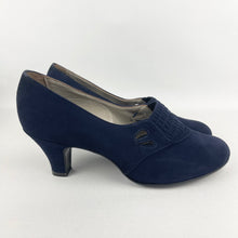 Load image into Gallery viewer, Original 1940's 1950's Deadstock Blue Suede Court Shoes with Cutout Detail - UK 4