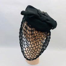 Load image into Gallery viewer, Outstanding Original 1940s Black Felt Hat with Attached Crochet Snood