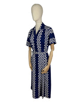 Load image into Gallery viewer, Original Volup St Michael Classic 1950s Cotton Day Dress in Navy and White Print - Bust 42 44