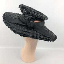 Load image into Gallery viewer, 1930s Black Lacquered Raffia Wide Brimmed Sun Hat