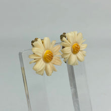 Load image into Gallery viewer, Vintage 1930s 1940s Carved Daisy Clip On Earrings