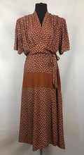 Load image into Gallery viewer, 1940s CC41 Brown and Cream Novelty Print Dress with Bows - B44 46