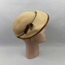 Load image into Gallery viewer, 1950s "Straw" Hat with Brown Velvet Bow Trim
