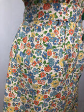 Load image into Gallery viewer, CC41 Floral Cotton House Dress - Bust 40”