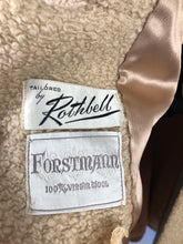 Load image into Gallery viewer, Original 1940s Thick Boucle Wool Coat in Cream - Bust 38