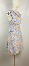 Load image into Gallery viewer, 1940s Floral Cotton Apron - Would Make A Great Summer Dress - Bust 34 35 36 *