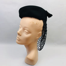 Load image into Gallery viewer, Outstanding Original 1940s Black Felt Hat with Attached Crochet Snood