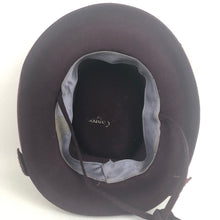 Load image into Gallery viewer, Original 1940s Burgundy Felt Hat with Soutache
