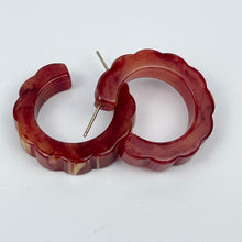 Load image into Gallery viewer, Vintage 1940's 1950's Rhubarb and Custard Bakelite Scalloped Edge Hoop Earrings for Pierced Ears
