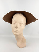 Load image into Gallery viewer, Original 1940's New York Creation Brown Felt Hat - Helen Hale Original *
