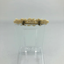 Load image into Gallery viewer, Vintage 1930s 1940s Carved Edelweiss Brooch with Five Carved Flowers