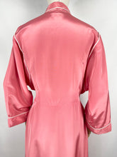 Load image into Gallery viewer, Original 1940s 1950s Pretty Pink and White Voluptuous Peggy Page Dressing Gown - Fabulous Robe - Bust 44 46