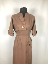 Load image into Gallery viewer, 1950s Volup Brown Fine Cotton Wiggle Dress - B40