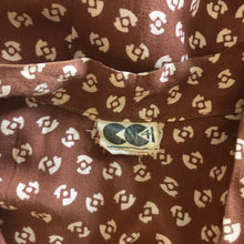 Load image into Gallery viewer, 1940s CC41 Brown and Cream Novelty Print Dress with Bows - B44 46