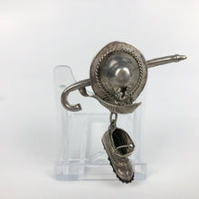 Load image into Gallery viewer, Vintage German Novelty Winterberg Hat and Boot Brooch
