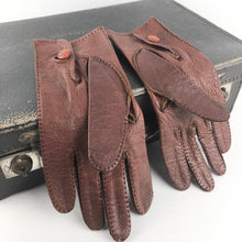 Load image into Gallery viewer, Original 1940s 1950s Soft Brown Leather Gloves with Button Closure - Size 7 or 7.5